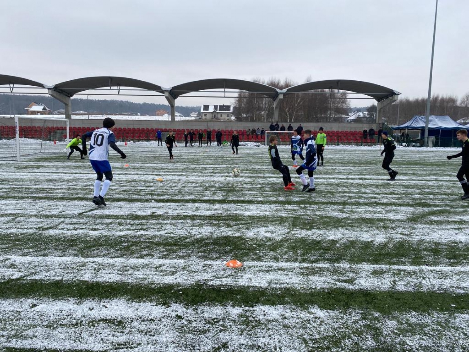 Zdjęcie w galerii na portalu naszwodzislaw.com: Winter Cup 2021. Piłkarska rywalizacja w Nieboczowach wiadomości z regionu