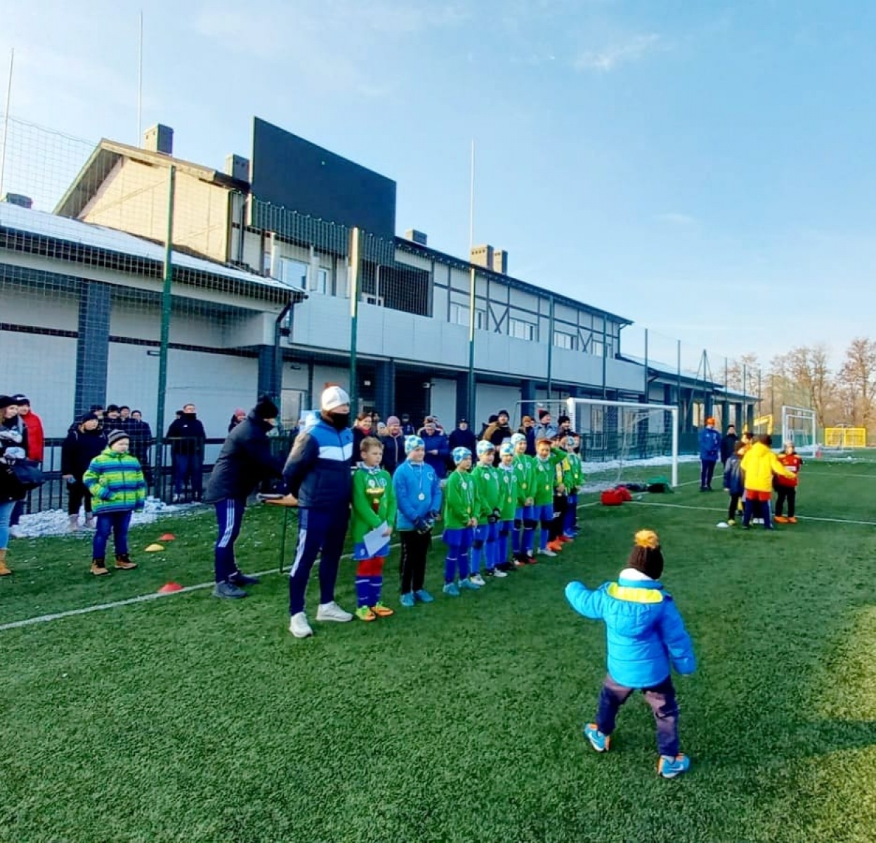 Zdjęcie w galerii na portalu naszwodzislaw.com: Winter Cup 2021. Piłkarska rywalizacja w Nieboczowach wiadomości z regionu