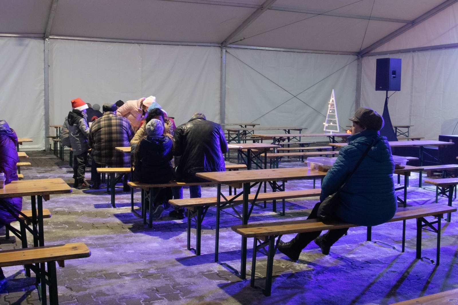 Zdjęcie w galerii na portalu naszwodzislaw.com: W Radlinie II spotkali się przy choince [FOTO] wiadomości z regionu