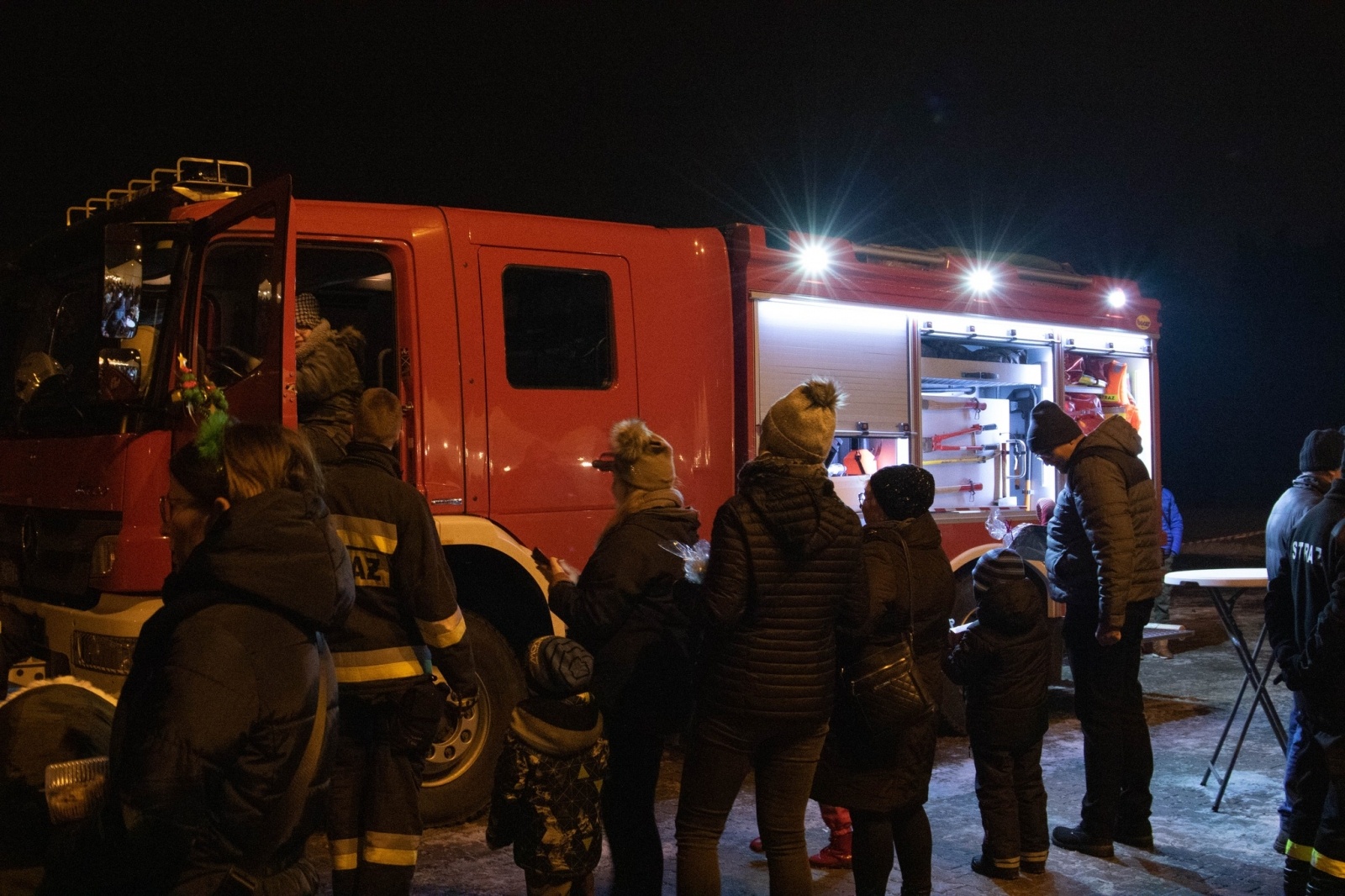 Zdjęcie w galerii na portalu naszwodzislaw.com: W Radlinie II spotkali się przy choince [FOTO] wiadomości z regionu