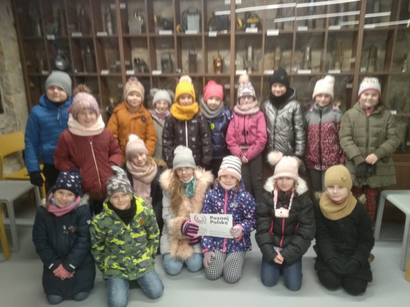 Zdjęcie w galerii na portalu naszwodzislaw.com: Uczniowie wodzisławskiej Piętnastki na wycieczce w kopalni srebra wiadomości z regionu