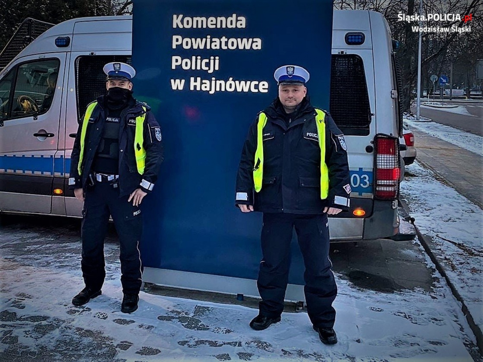 Zdjęcie w galerii na portalu naszwodzislaw.com: Policjanci z Wodzisławia Śląskiego pomagają na granicy z Białorusią wiadomości z regionu