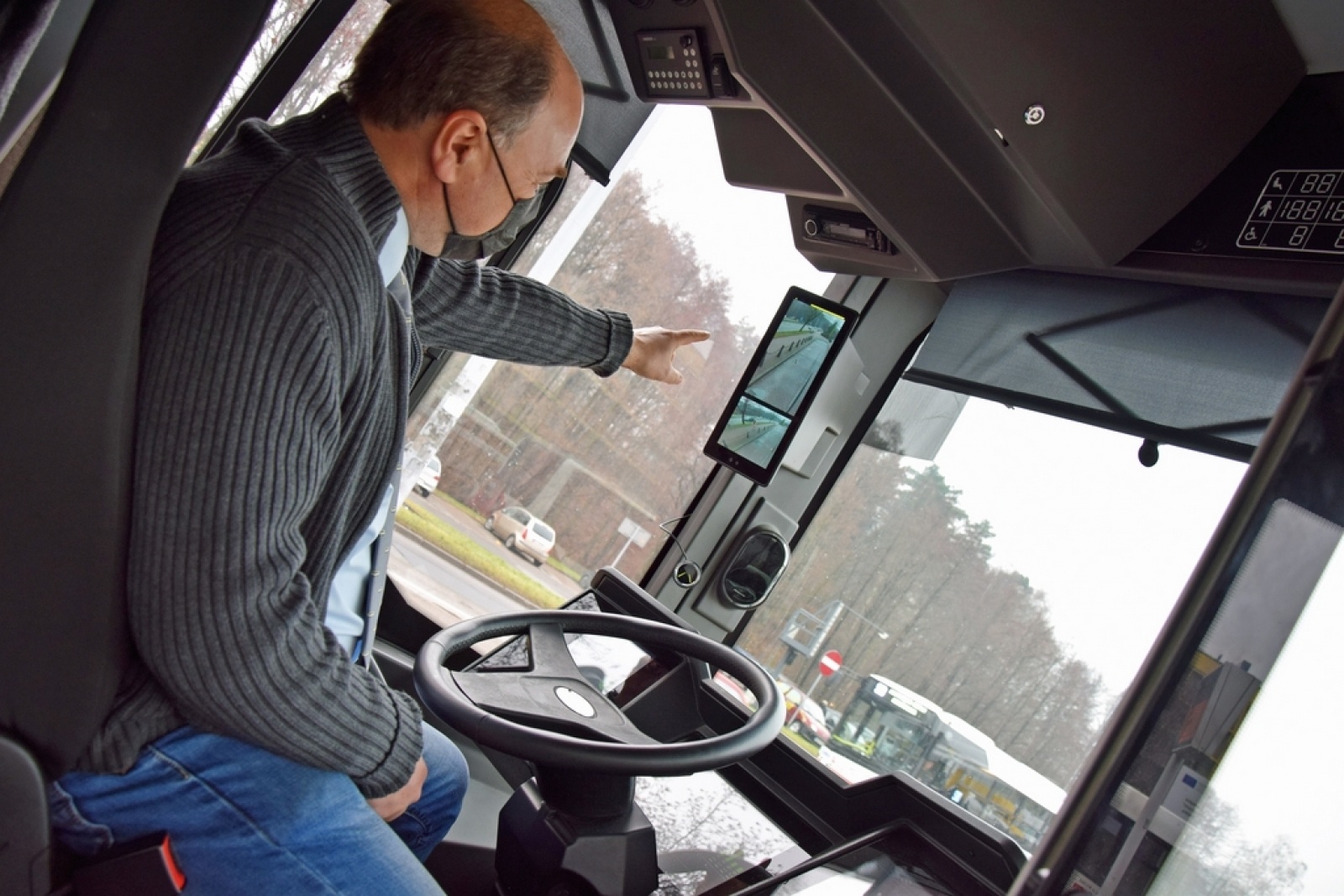 Zdjęcie w galerii na portalu naszwodzislaw.com: Kolejny elektryk testowany na trasach MZK wiadomości z regionu