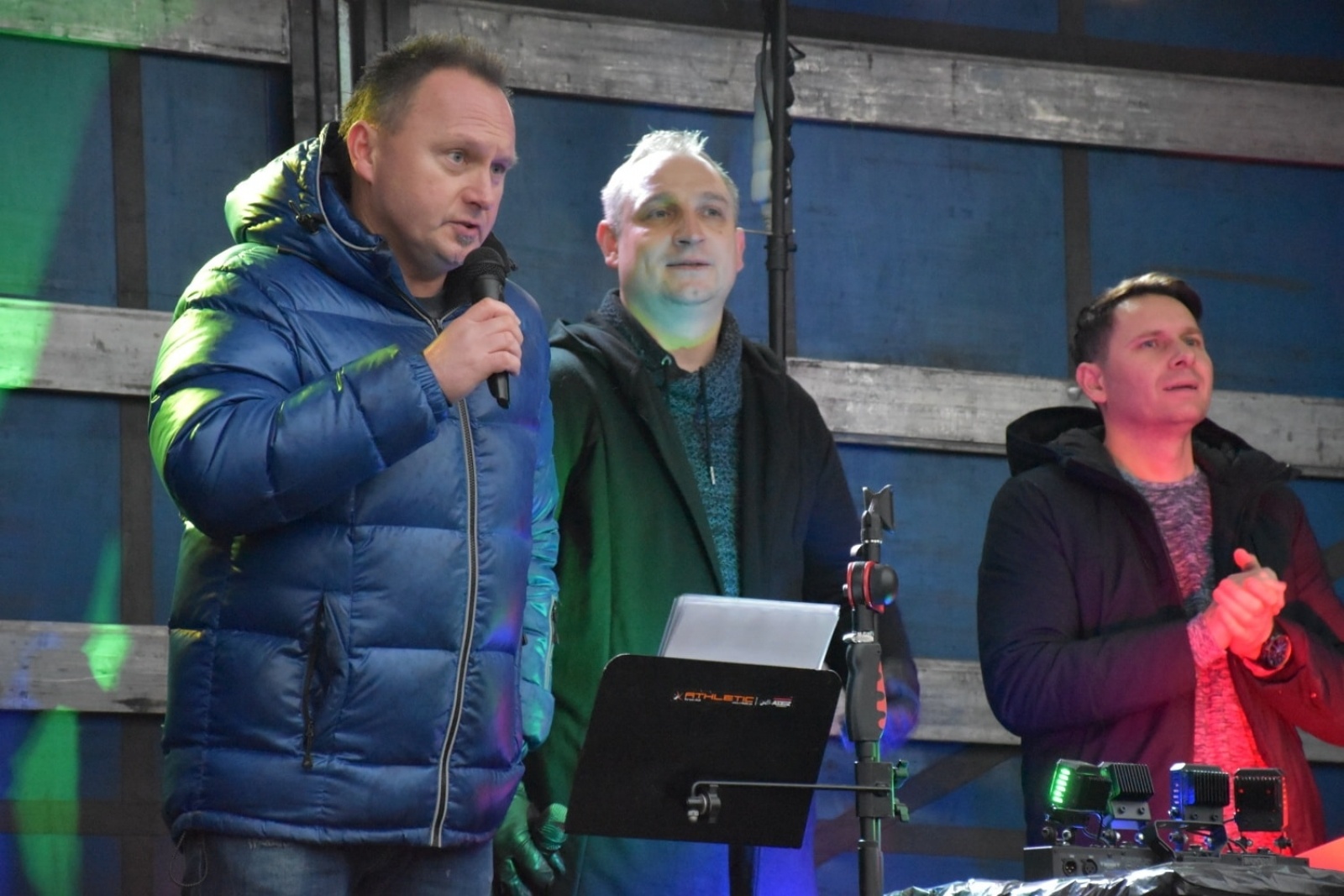 Zdjęcie w galerii na portalu naszwodzislaw.com: Kolejne wilchwiańskie spotkania przy choince za nami [FOTO] wiadomości z regionu