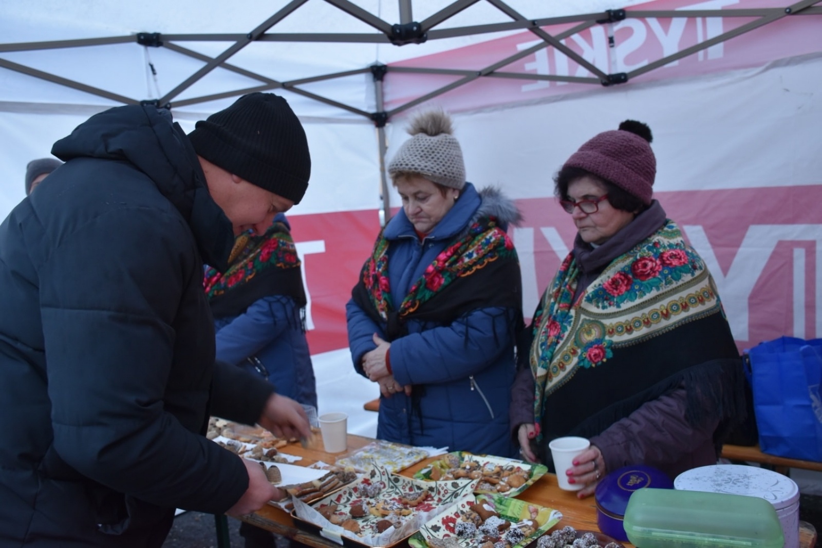 Zdjęcie w galerii na portalu naszwodzislaw.com: Kolejne wilchwiańskie spotkania przy choince za nami [FOTO] wiadomości z regionu