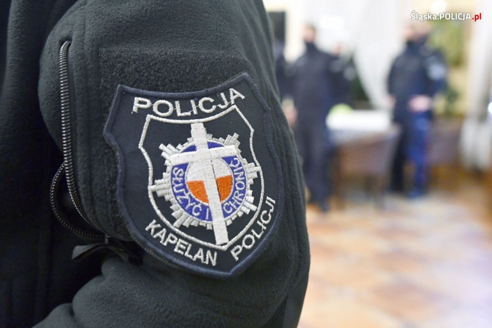 Zdjęcie w galerii na portalu naszwodzislaw.com: Dowództwo komendy wojewódzkiej wysłało paczki dla śląskich policjantów na granicy z Białorusią wiadomości z regionu