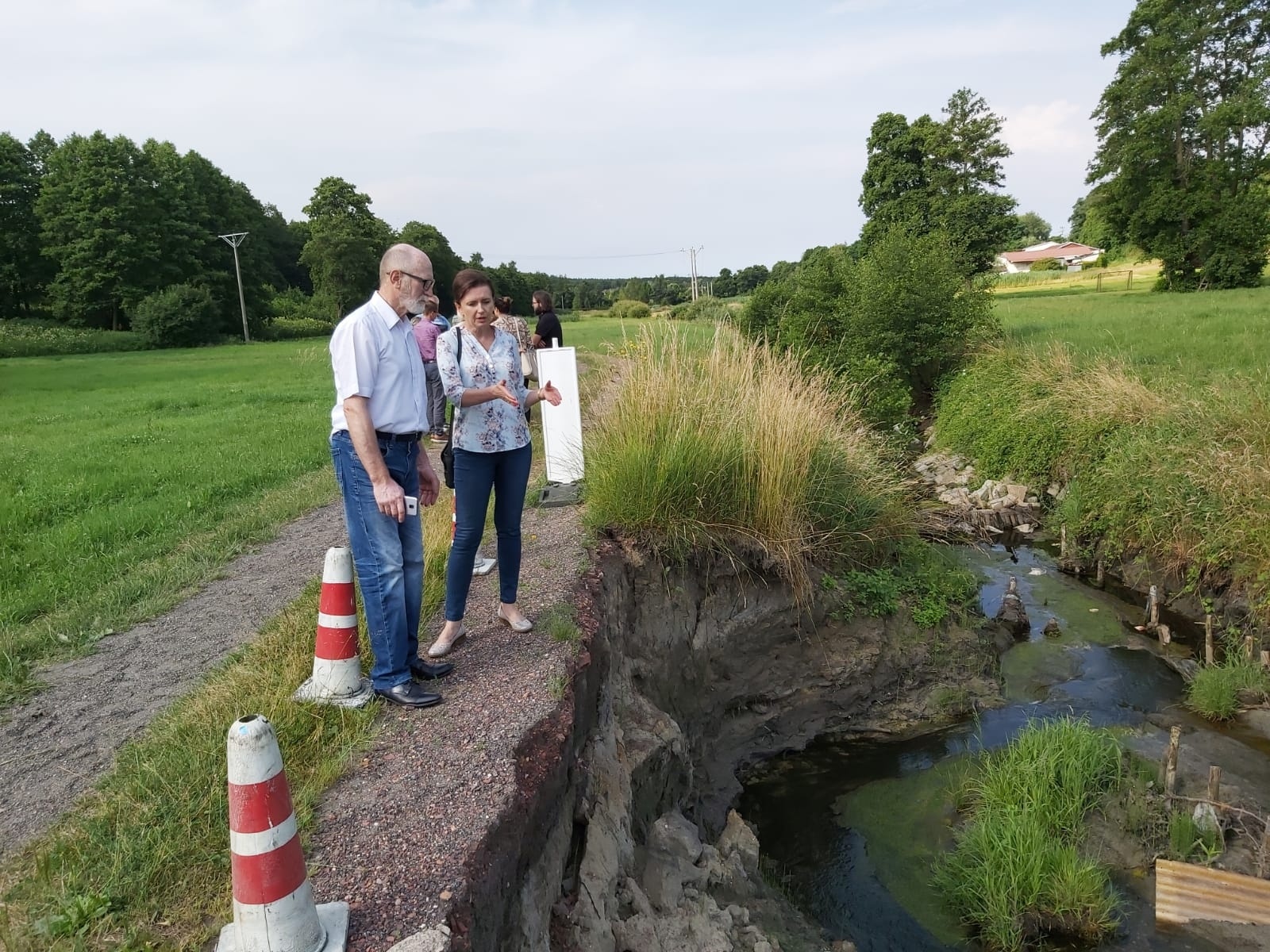 Zdjęcie w galerii na portalu naszwodzislaw.com: Leśnica, Lubomka i Syrynka bezpieczniejsze. Czas na Zawadkę wiadomości z regionu