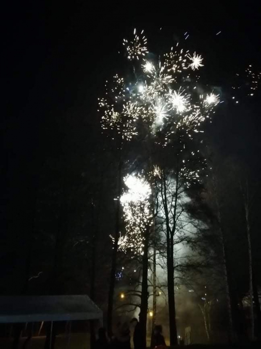 Zdjęcie w galerii na portalu naszwodzislaw.com: Sylwester pod chmurką z Radą Sołecką Mszany wiadomości z regionu