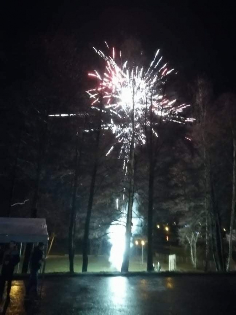 Zdjęcie w galerii na portalu naszwodzislaw.com: Sylwester pod chmurką z Radą Sołecką Mszany wiadomości z regionu