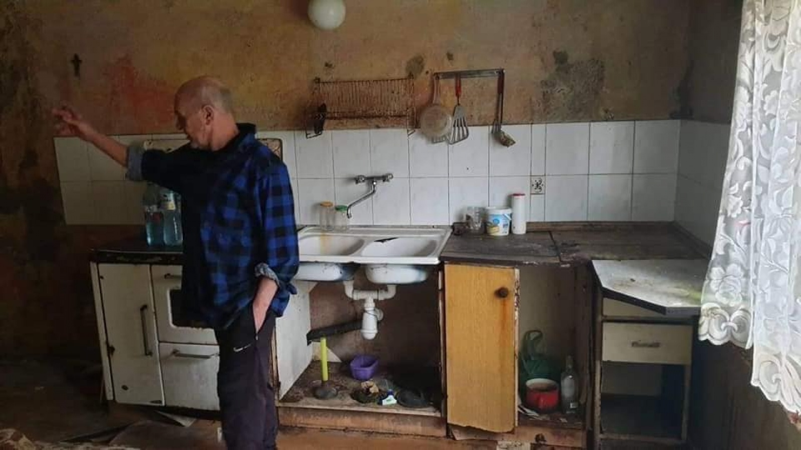 Zdjęcie w galerii na portalu naszwodzislaw.com: Senior z Mszany potrzebuje pomocy wiadomości z regionu