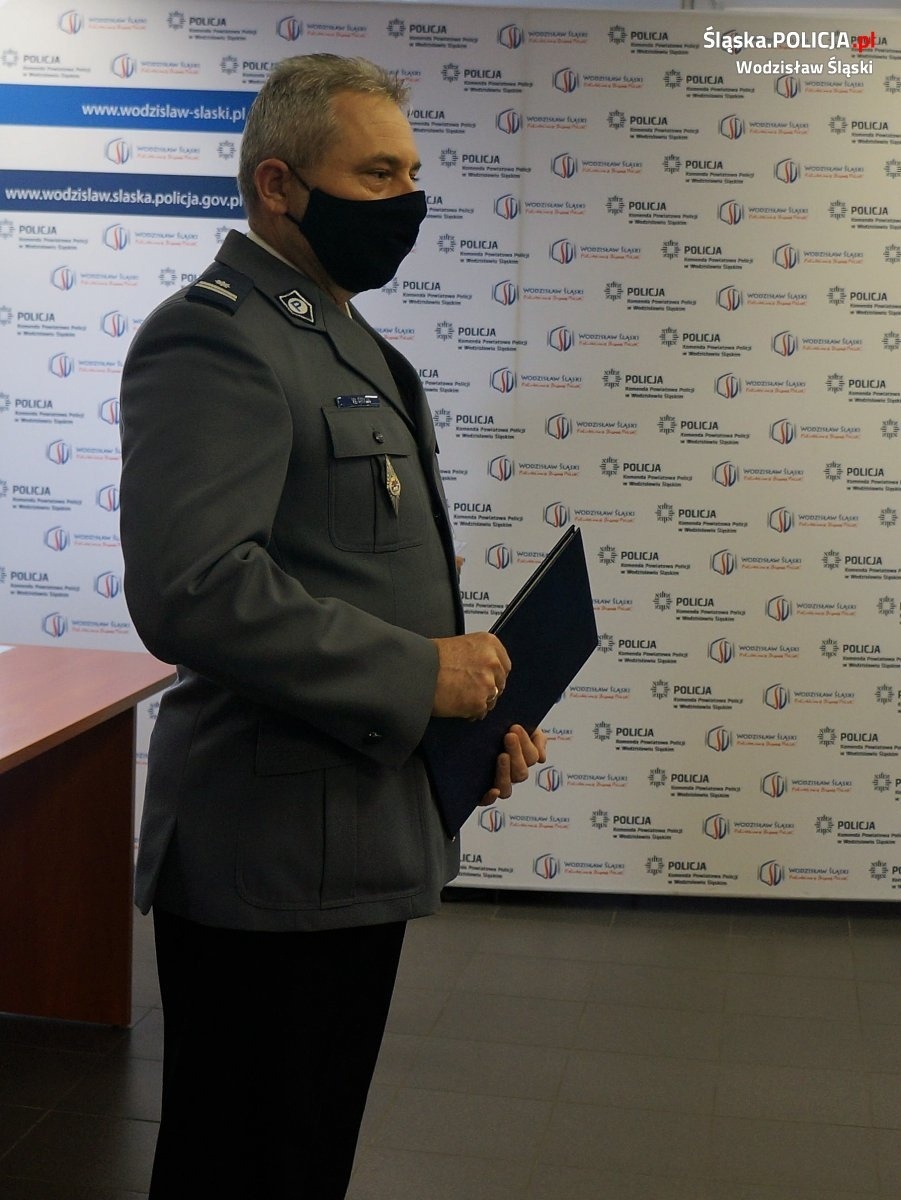 Zdjęcie w galerii na portalu naszwodzislaw.com: Nowi wodzisławscy funkcjonariusze ślubowali wiadomości z regionu