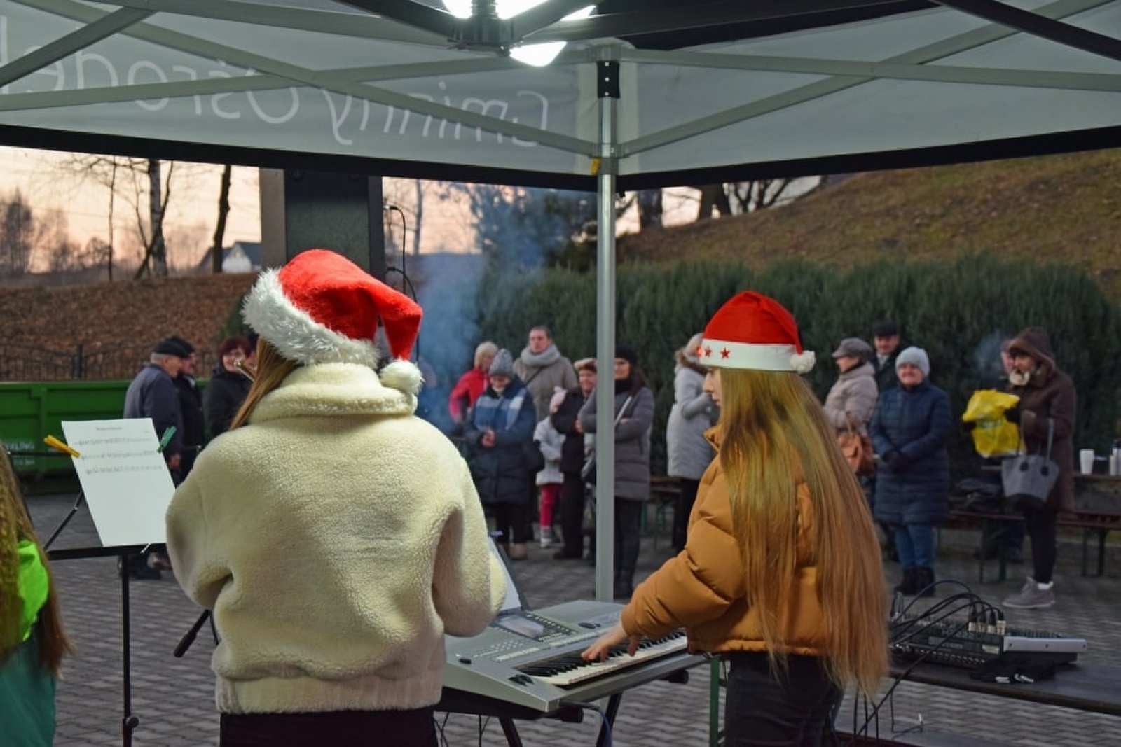 Zdjęcie w galerii na portalu naszwodzislaw.com: Gogołowskie kolędowanie w plenerze [FOTO] wiadomości z regionu