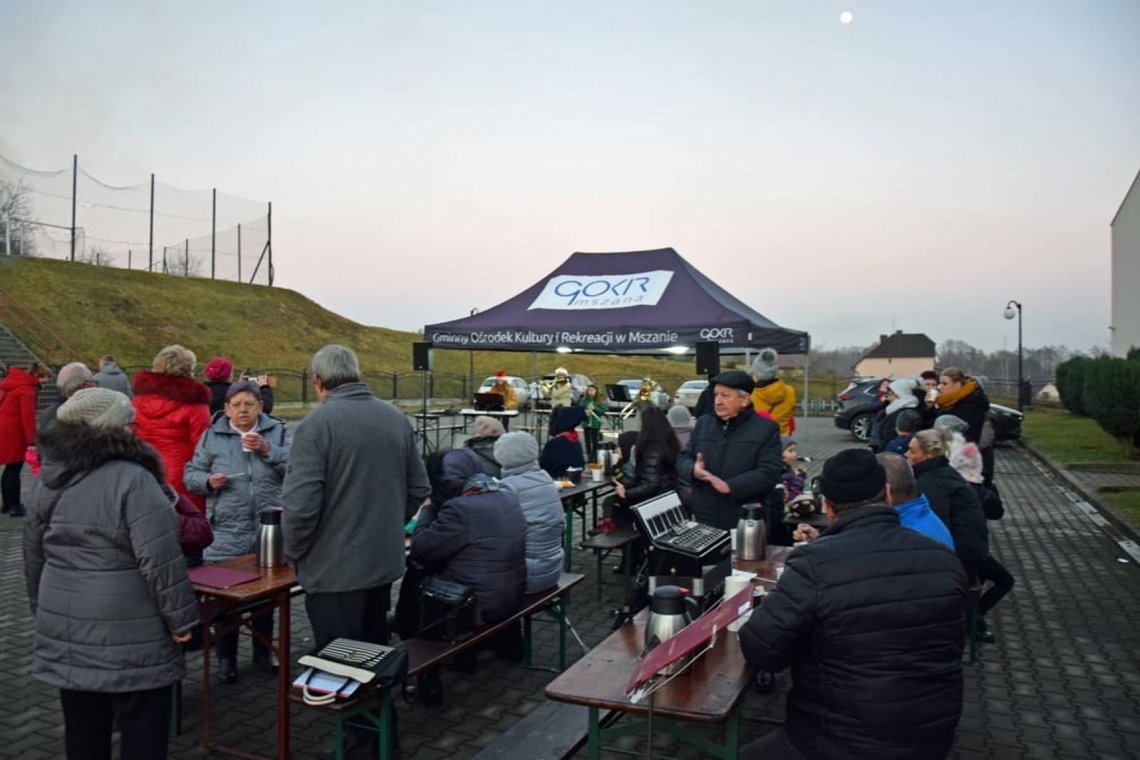 Zdjęcie w galerii na portalu naszwodzislaw.com: Gogołowskie kolędowanie w plenerze [FOTO] wiadomości z regionu