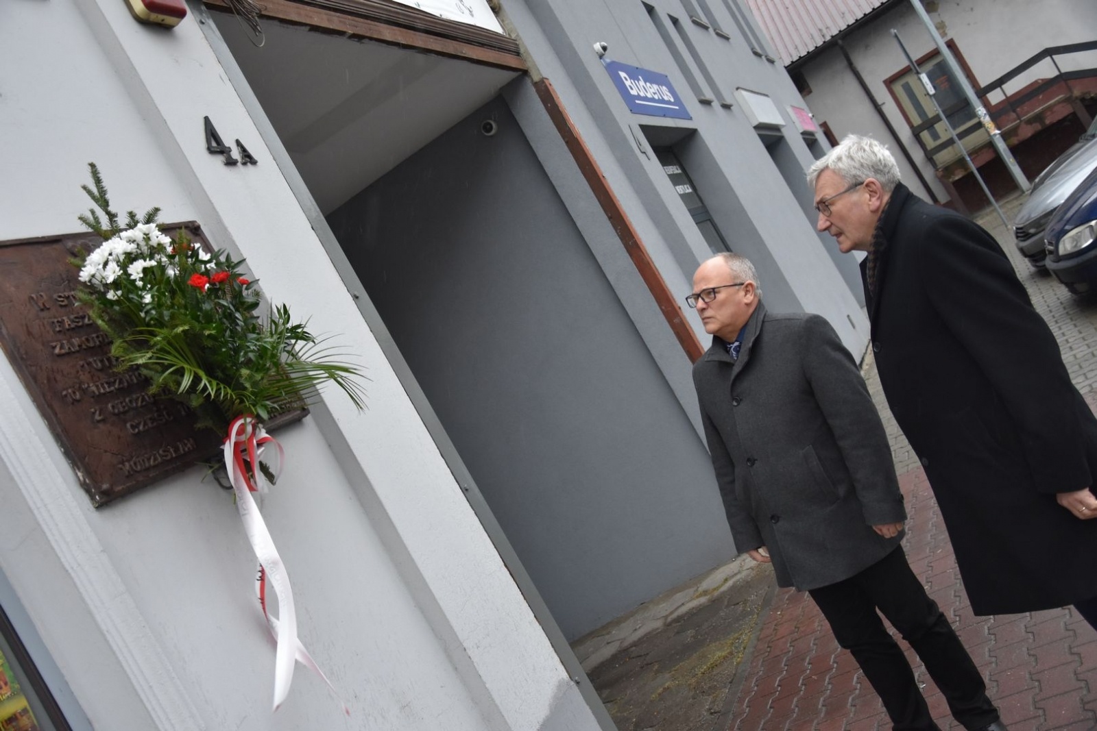 Zdjęcie w galerii na portalu naszwodzislaw.com: Władze powiatu pamiętają o ofiarach Marszu Śmierci wiadomości z regionu