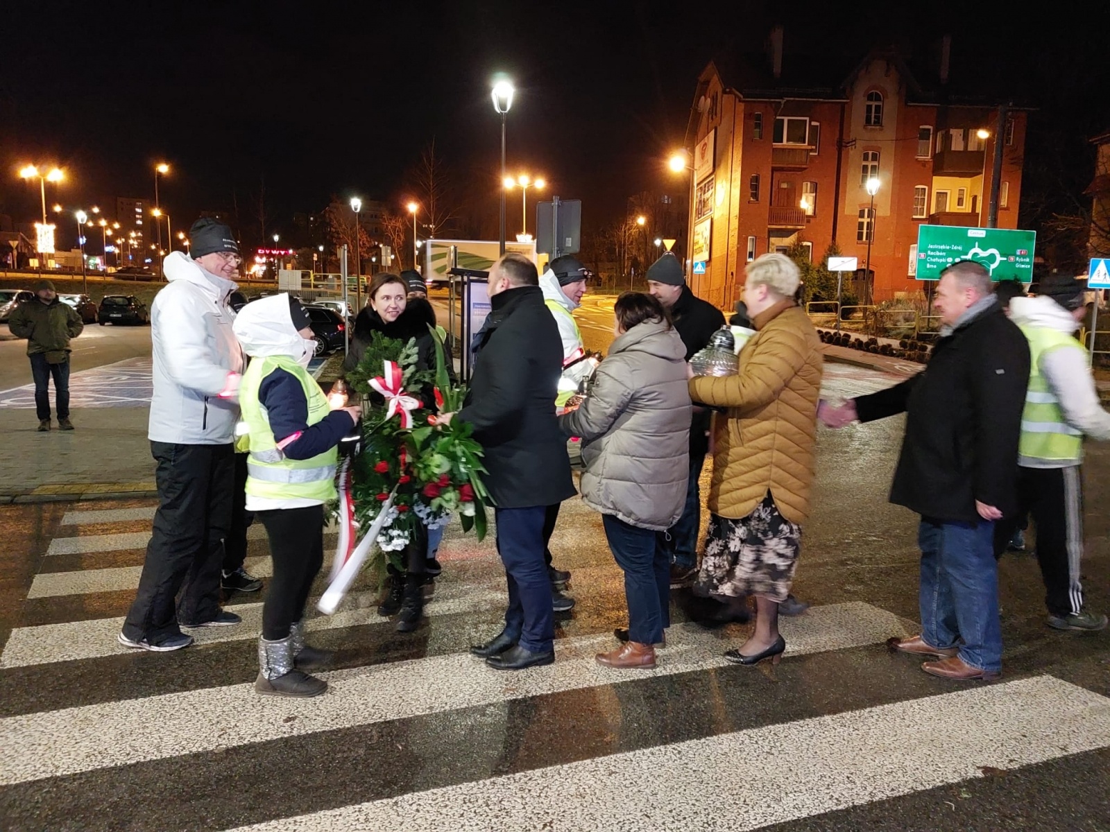 Zdjęcie w galerii na portalu naszwodzislaw.com: Pokonali pieszo 60 km, by oddać hołd uczestnikom Marszu Śmierci wiadomości z regionu