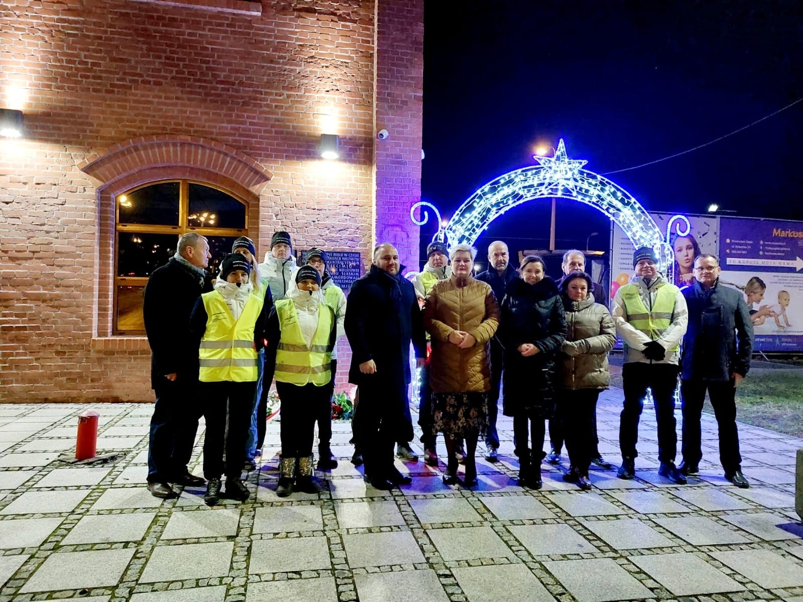 Zdjęcie w galerii na portalu naszwodzislaw.com: Pokonali pieszo 60 km, by oddać hołd uczestnikom Marszu Śmierci wiadomości z regionu