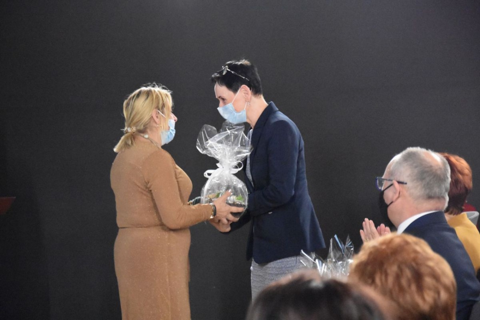 Zdjęcie w galerii na portalu naszwodzislaw.com: Dyskutowali o innowacjach w opiece nad osobami niesamodzielnymi wiadomości z regionu