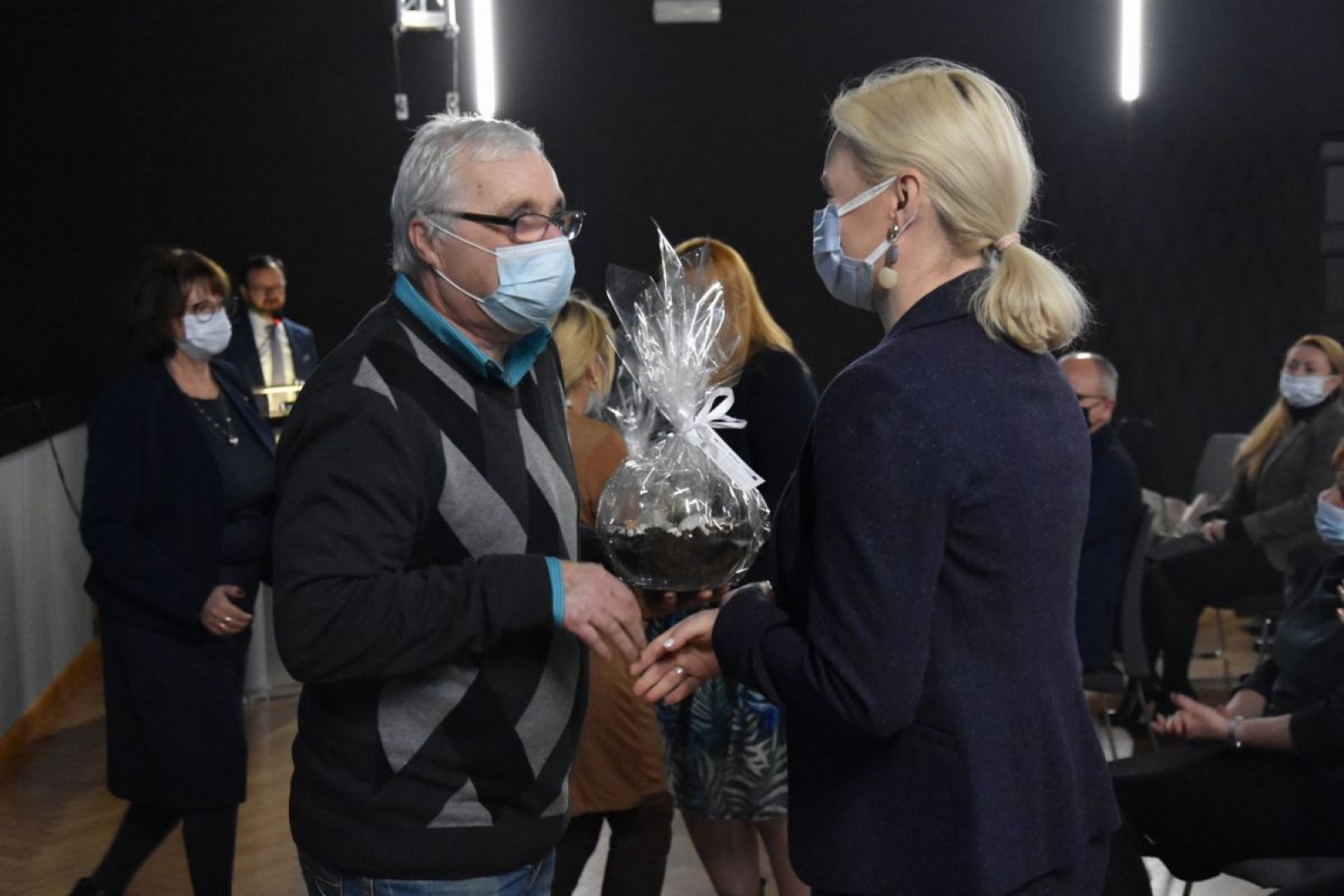 Zdjęcie w galerii na portalu naszwodzislaw.com: Dyskutowali o innowacjach w opiece nad osobami niesamodzielnymi wiadomości z regionu