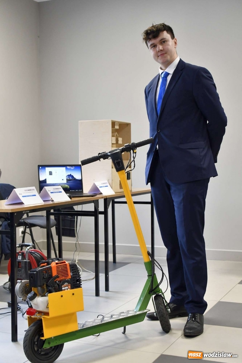 Zdjęcie w galerii na portalu naszwodzislaw.com: Przegląd projektów inżynierskich w raciborskiej PWSZ [FOTO i WIDEO] wiadomości z regionu