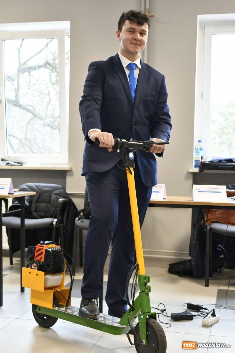 Zdjęcie w galerii na portalu naszwodzislaw.com: Przegląd projektów inżynierskich w raciborskiej PWSZ [FOTO i WIDEO] wiadomości z regionu