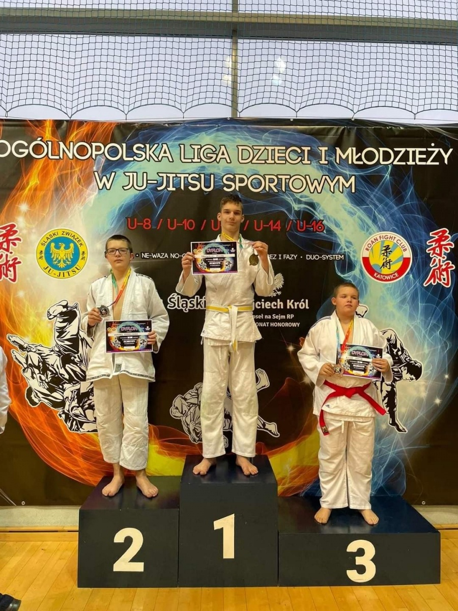 Zdjęcie w galerii na portalu naszwodzislaw.com: Sukces zawodników Akademii Top Team wiadomości z regionu