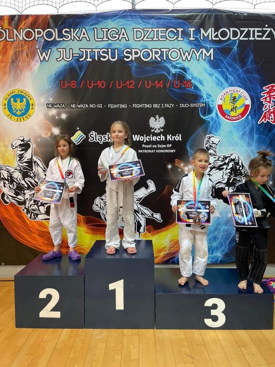 Zdjęcie w galerii na portalu naszwodzislaw.com: Sukces zawodników Akademii Top Team wiadomości z regionu