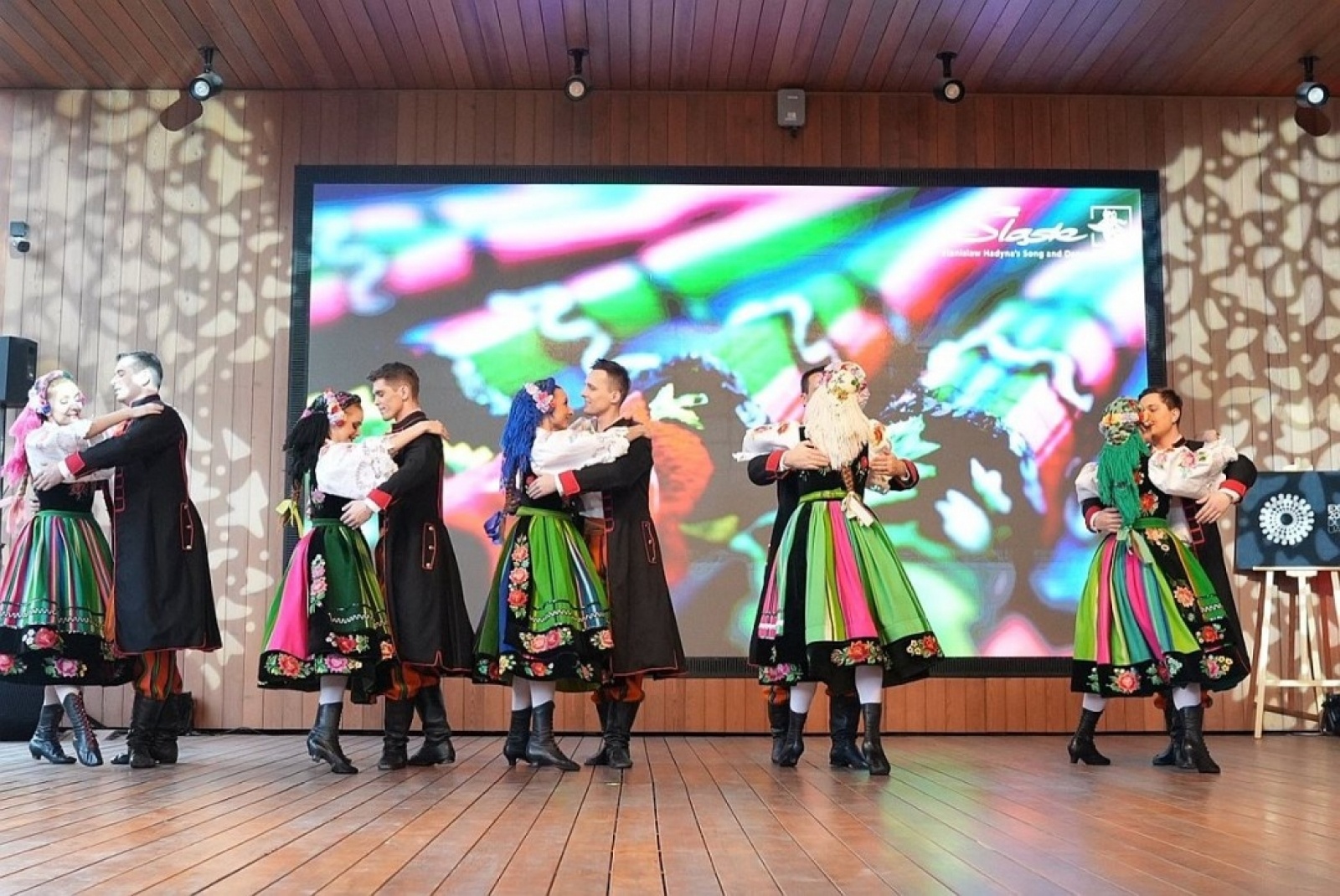 Zdjęcie w galerii na portalu naszwodzislaw.com: Region możliwości. Tak Śląskie prezentuje się w Dubaju wiadomości z regionu