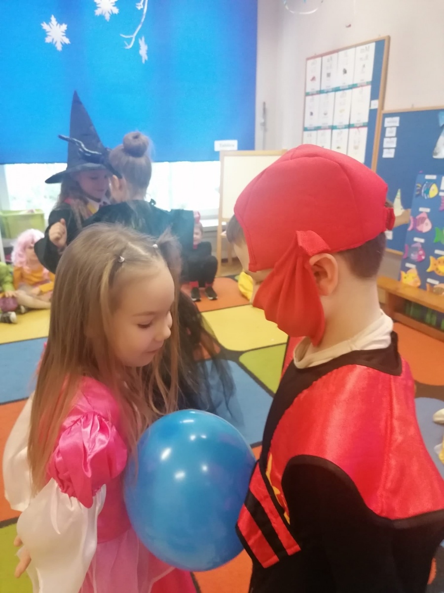 Zdjęcie w galerii na portalu naszwodzislaw.com: Bal karnawałowy w wodzisławskiej Szóstce wiadomości z regionu