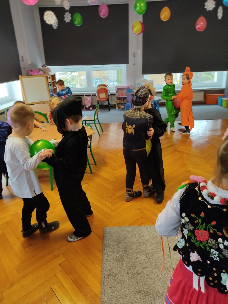 Zdjęcie w galerii na portalu naszwodzislaw.com: Bal karnawałowy w wodzisławskiej Szóstce wiadomości z regionu