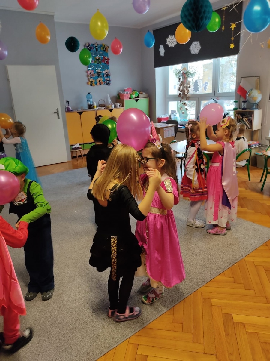 Zdjęcie w galerii na portalu naszwodzislaw.com: Bal karnawałowy w wodzisławskiej Szóstce wiadomości z regionu