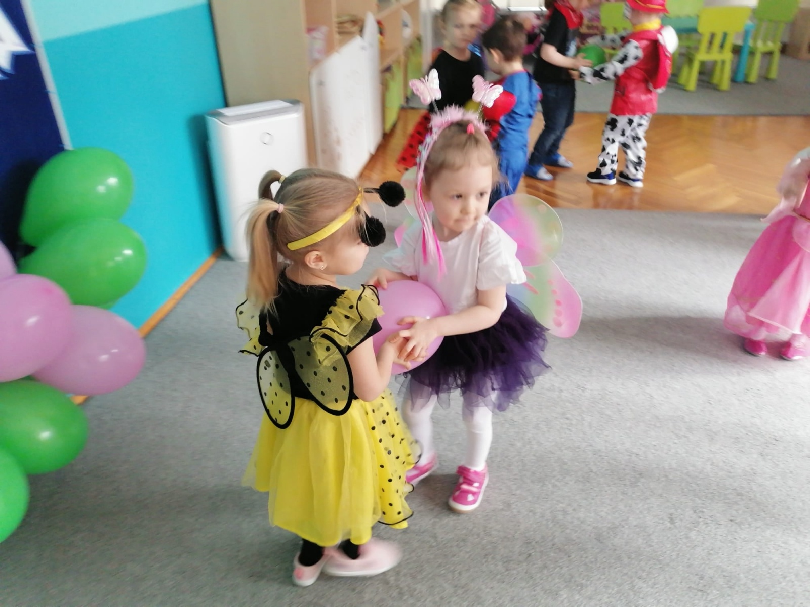 Zdjęcie w galerii na portalu naszwodzislaw.com: Bal karnawałowy w wodzisławskiej Szóstce wiadomości z regionu