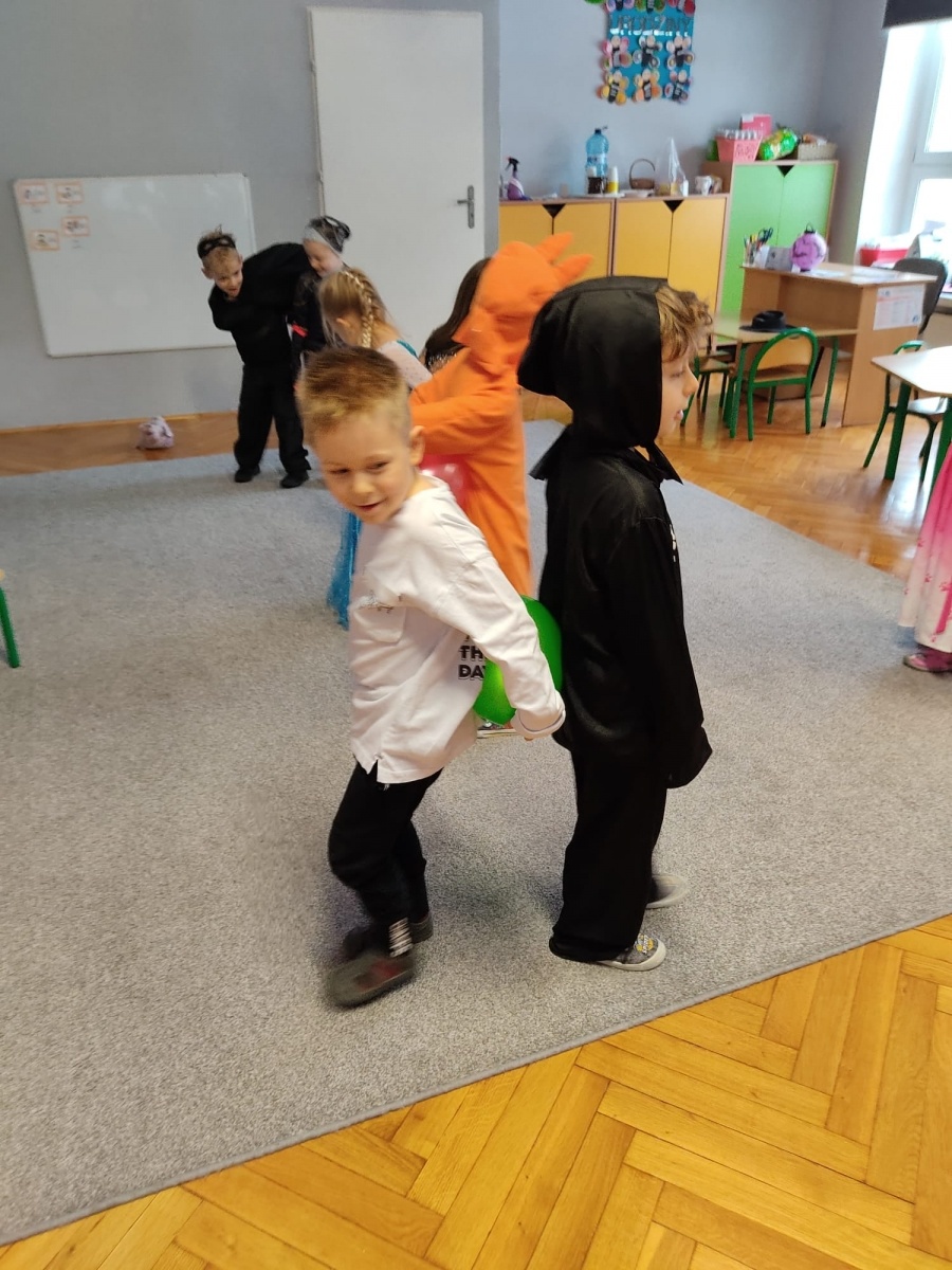 Zdjęcie w galerii na portalu naszwodzislaw.com: Bal karnawałowy w wodzisławskiej Szóstce wiadomości z regionu