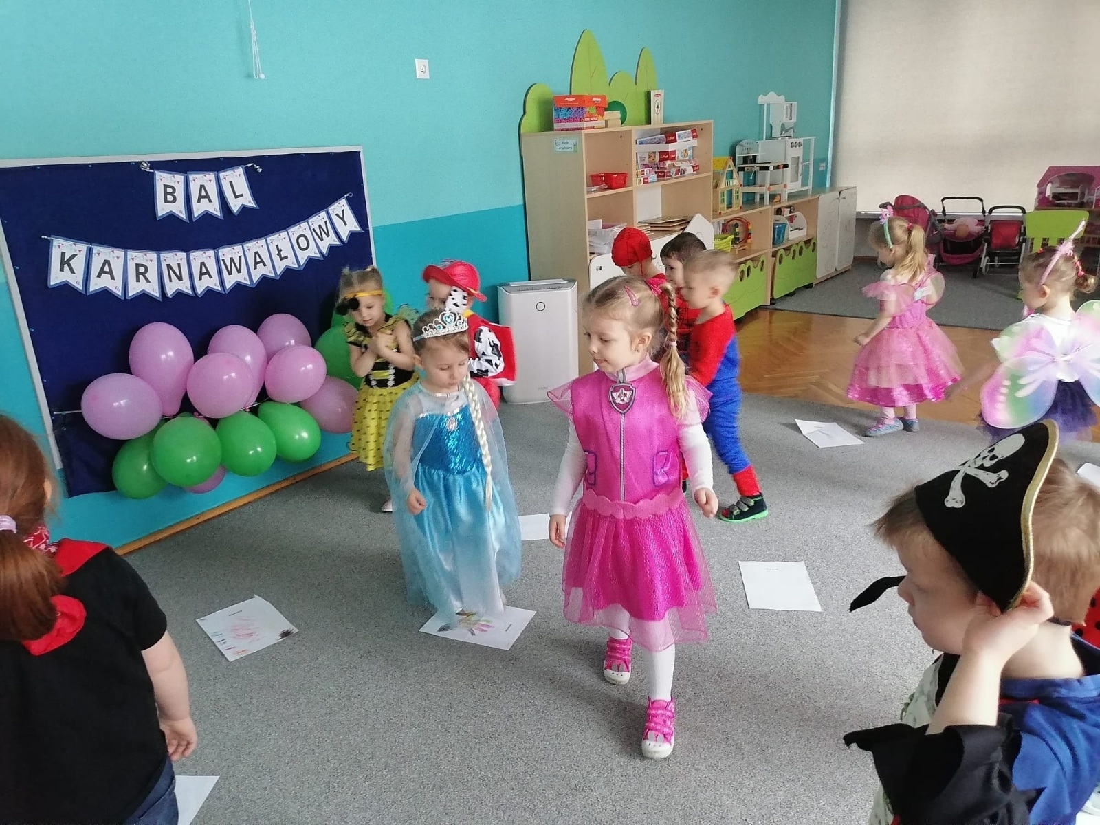 Zdjęcie w galerii na portalu naszwodzislaw.com: Bal karnawałowy w wodzisławskiej Szóstce wiadomości z regionu