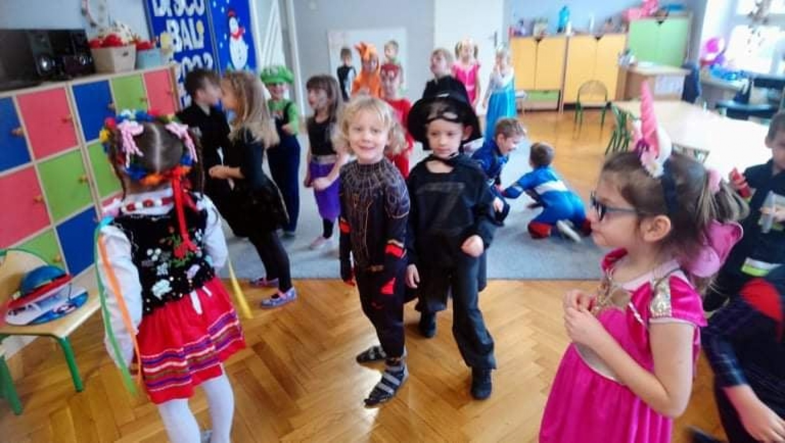 Zdjęcie w galerii na portalu naszwodzislaw.com: Bal karnawałowy w wodzisławskiej Szóstce wiadomości z regionu