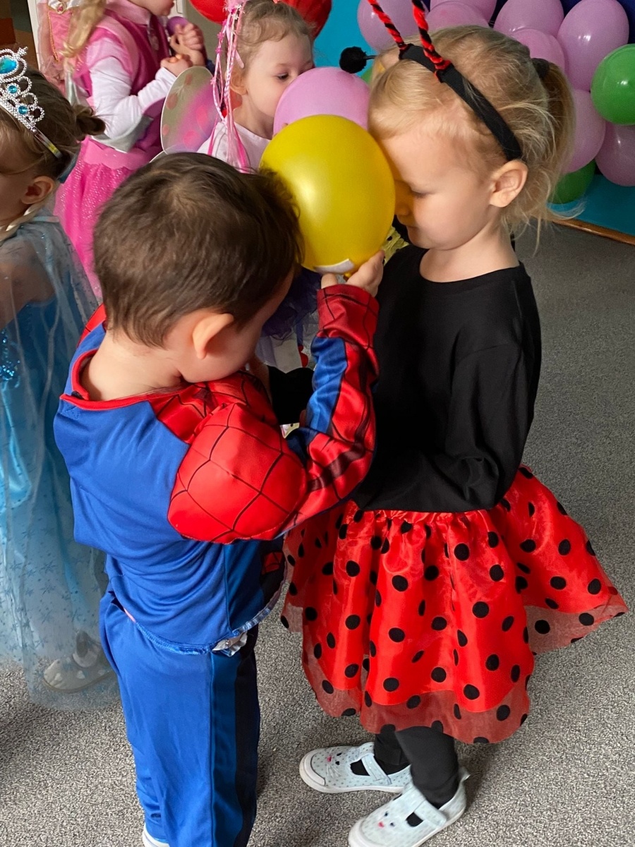 Zdjęcie w galerii na portalu naszwodzislaw.com: Bal karnawałowy w wodzisławskiej Szóstce wiadomości z regionu