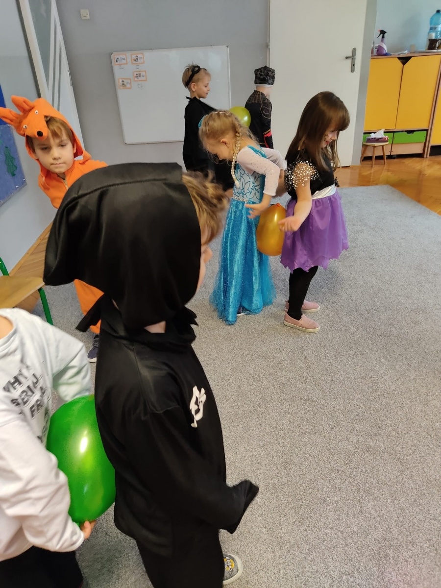 Zdjęcie w galerii na portalu naszwodzislaw.com: Bal karnawałowy w wodzisławskiej Szóstce wiadomości z regionu