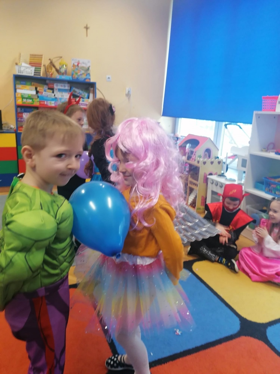 Zdjęcie w galerii na portalu naszwodzislaw.com: Bal karnawałowy w wodzisławskiej Szóstce wiadomości z regionu