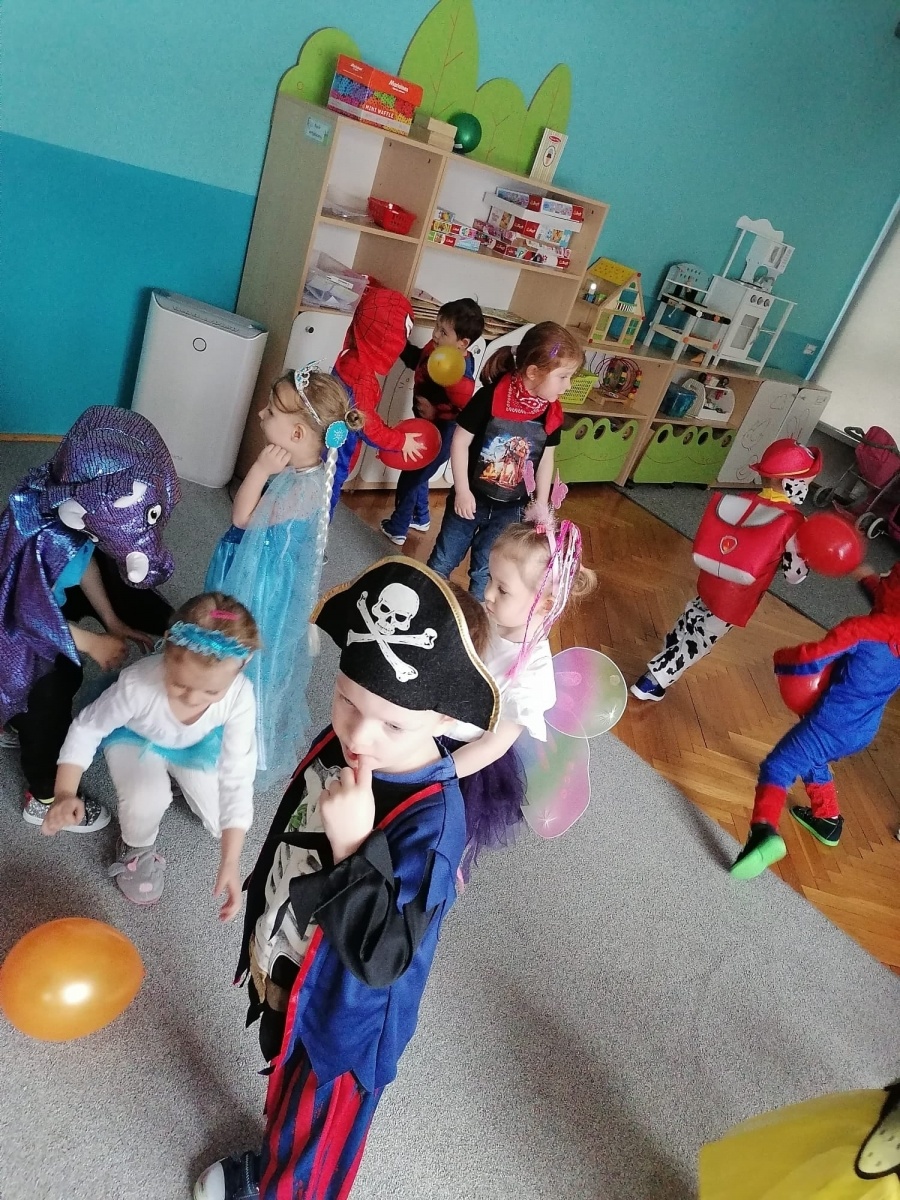 Zdjęcie w galerii na portalu naszwodzislaw.com: Bal karnawałowy w wodzisławskiej Szóstce wiadomości z regionu