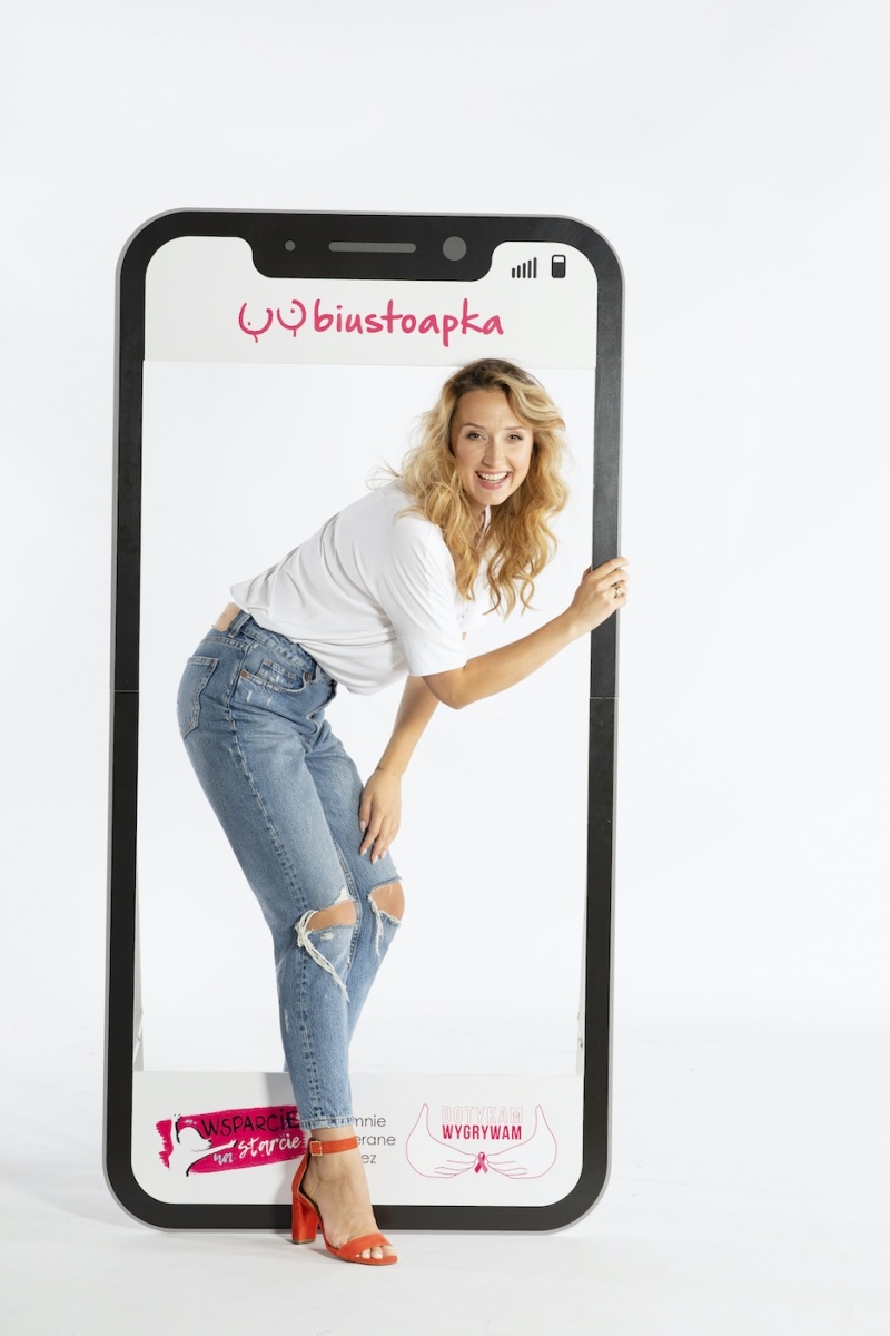 Zdjęcie w galerii na portalu naszwodzislaw.com: Padł nowy rekord. Ponad 3400 biustonoszy zebranych w reCYClingu w województwie śląskim wiadomości z regionu