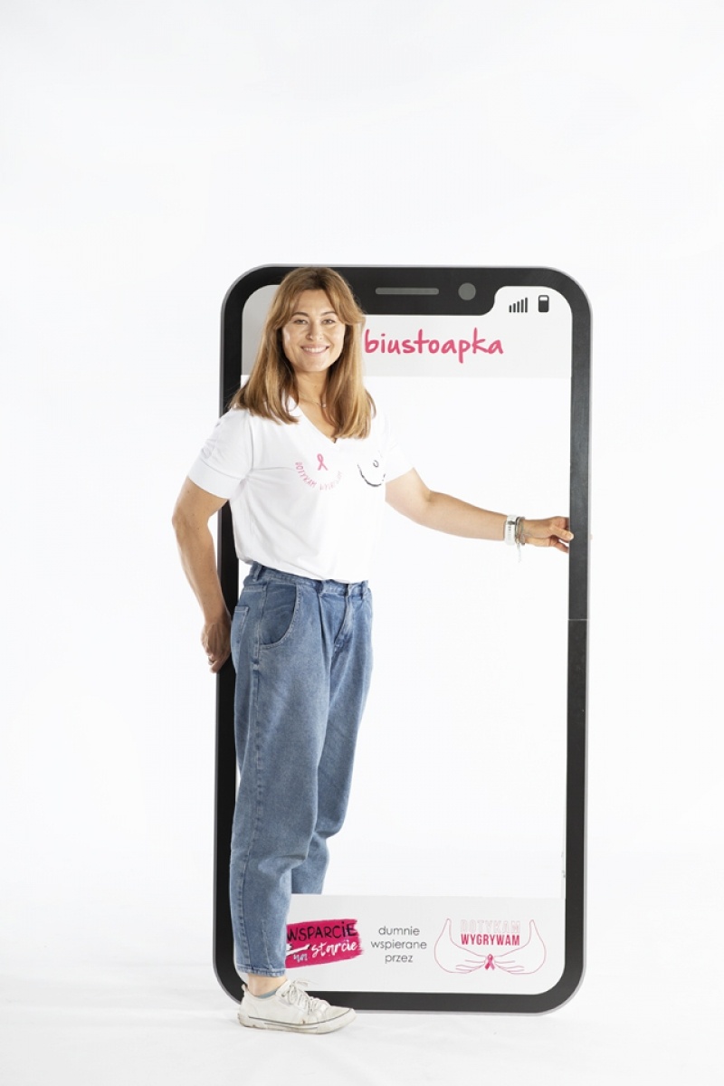 Zdjęcie w galerii na portalu naszwodzislaw.com: Padł nowy rekord. Ponad 3400 biustonoszy zebranych w reCYClingu w województwie śląskim wiadomości z regionu