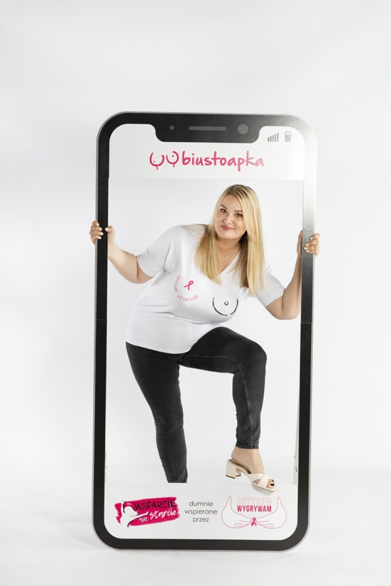 Zdjęcie w galerii na portalu naszwodzislaw.com: Padł nowy rekord. Ponad 3400 biustonoszy zebranych w reCYClingu w województwie śląskim wiadomości z regionu