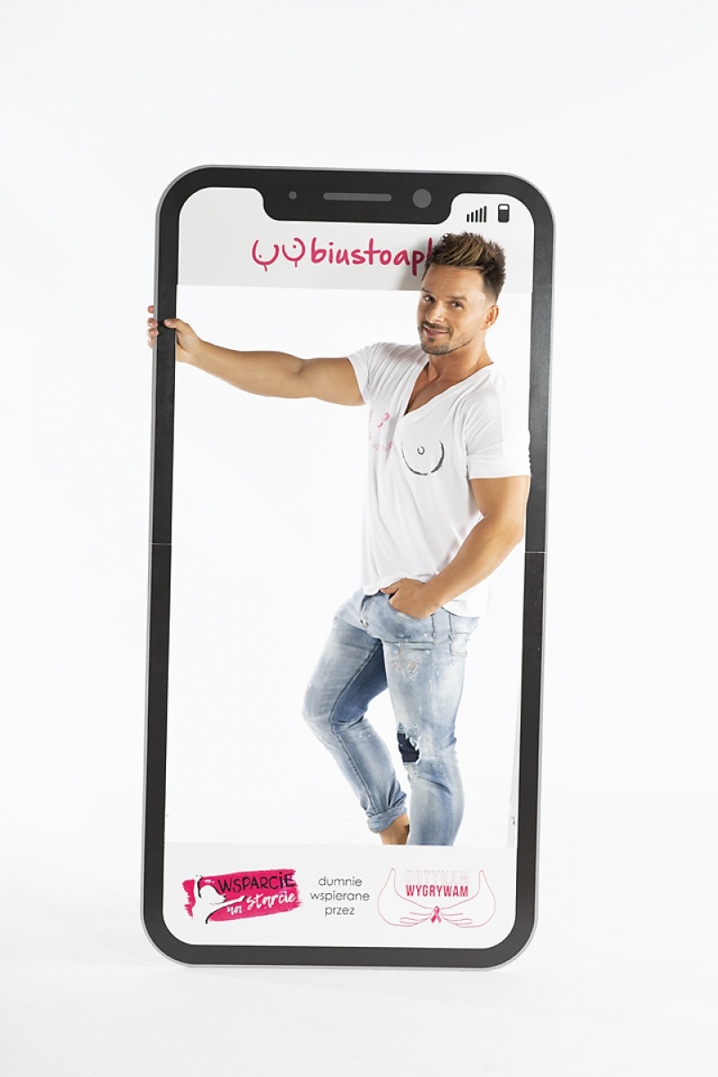 Zdjęcie w galerii na portalu naszwodzislaw.com: Padł nowy rekord. Ponad 3400 biustonoszy zebranych w reCYClingu w województwie śląskim wiadomości z regionu