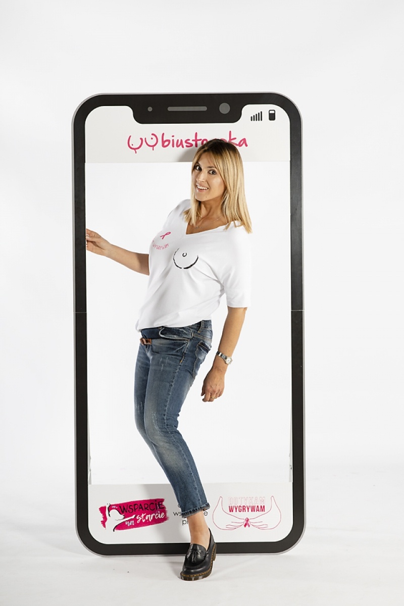 Zdjęcie w galerii na portalu naszwodzislaw.com: Padł nowy rekord. Ponad 3400 biustonoszy zebranych w reCYClingu w województwie śląskim wiadomości z regionu