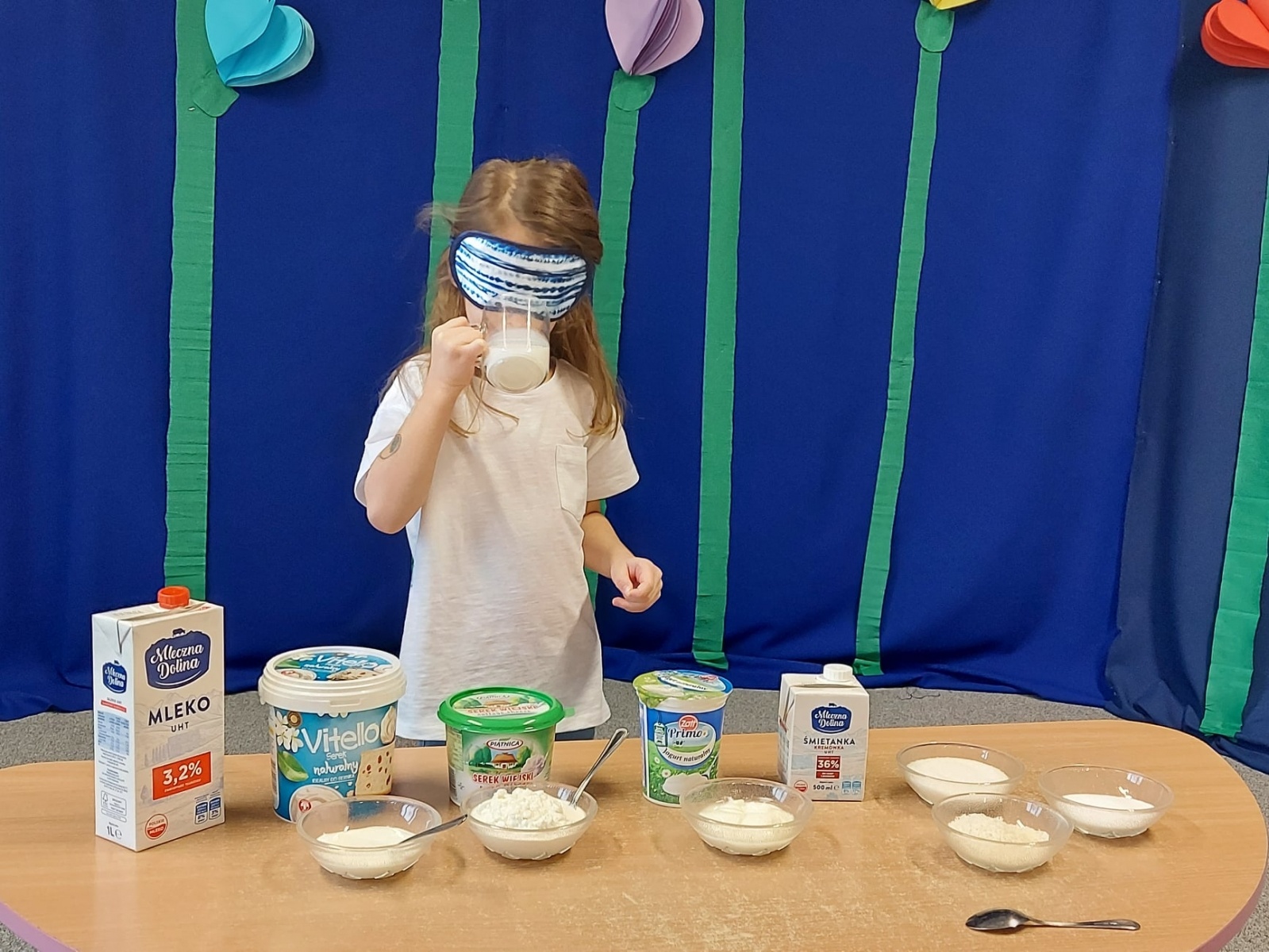 Zdjęcie w galerii na portalu naszwodzislaw.com: Dzień koloru białego w przedszkolu numer 6 wiadomości z regionu