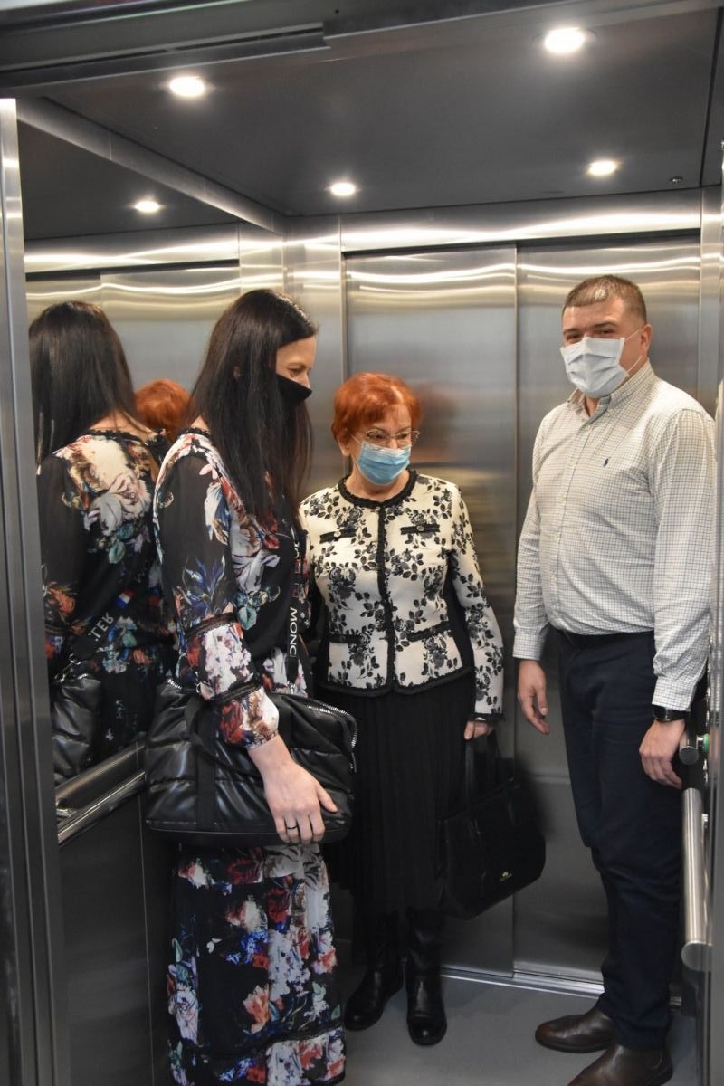 Zdjęcie w galerii na portalu naszwodzislaw.com: W Zespole Placówek Szkolno-Wychowawczo-Rewalidacyjnych ruszyła nowa winda wiadomości z regionu