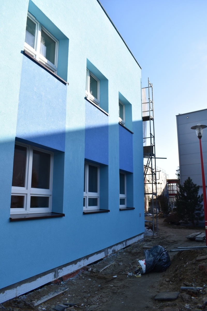 Zdjęcie w galerii na portalu naszwodzislaw.com: Termomodernizacja podstawówki w Gołkowicach na półmetku wiadomości z regionu
