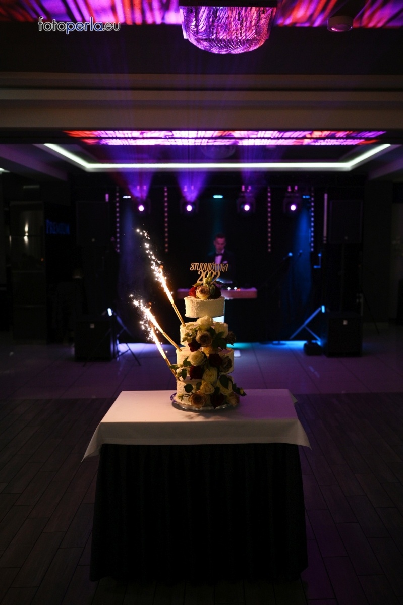 Zdjęcie w galerii na portalu naszwodzislaw.com: Ah, co to był za bal. Studniówka wodzisławskiego ZST wiadomości z regionu