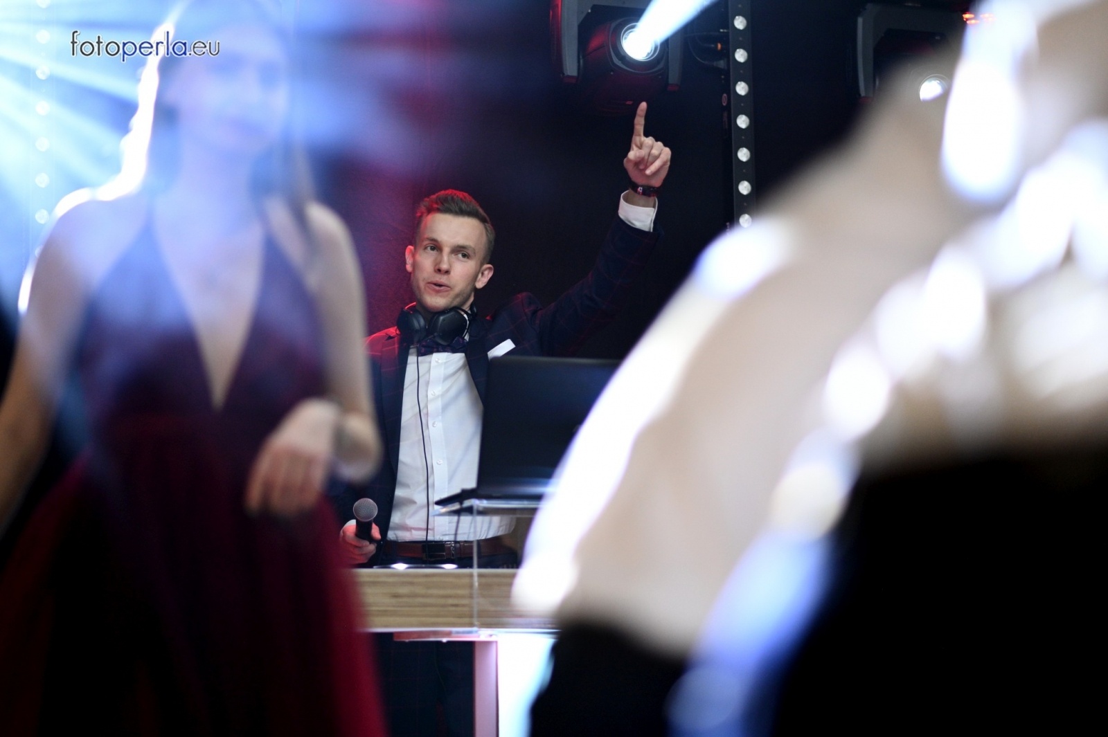 Zdjęcie w galerii na portalu naszwodzislaw.com: Ah, co to był za bal. Studniówka wodzisławskiego ZST wiadomości z regionu