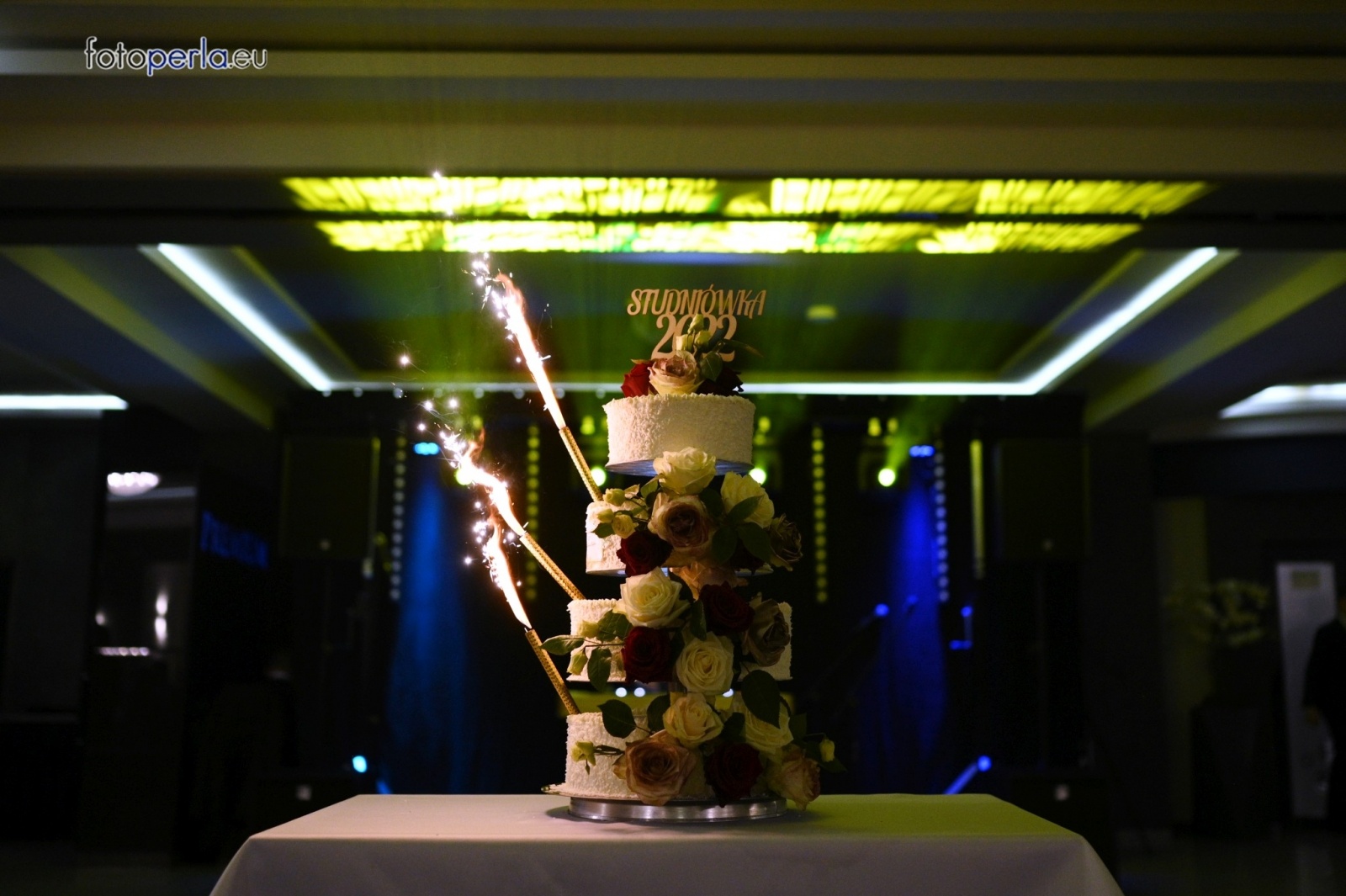 Zdjęcie w galerii na portalu naszwodzislaw.com: Ah, co to był za bal. Studniówka wodzisławskiego ZST wiadomości z regionu