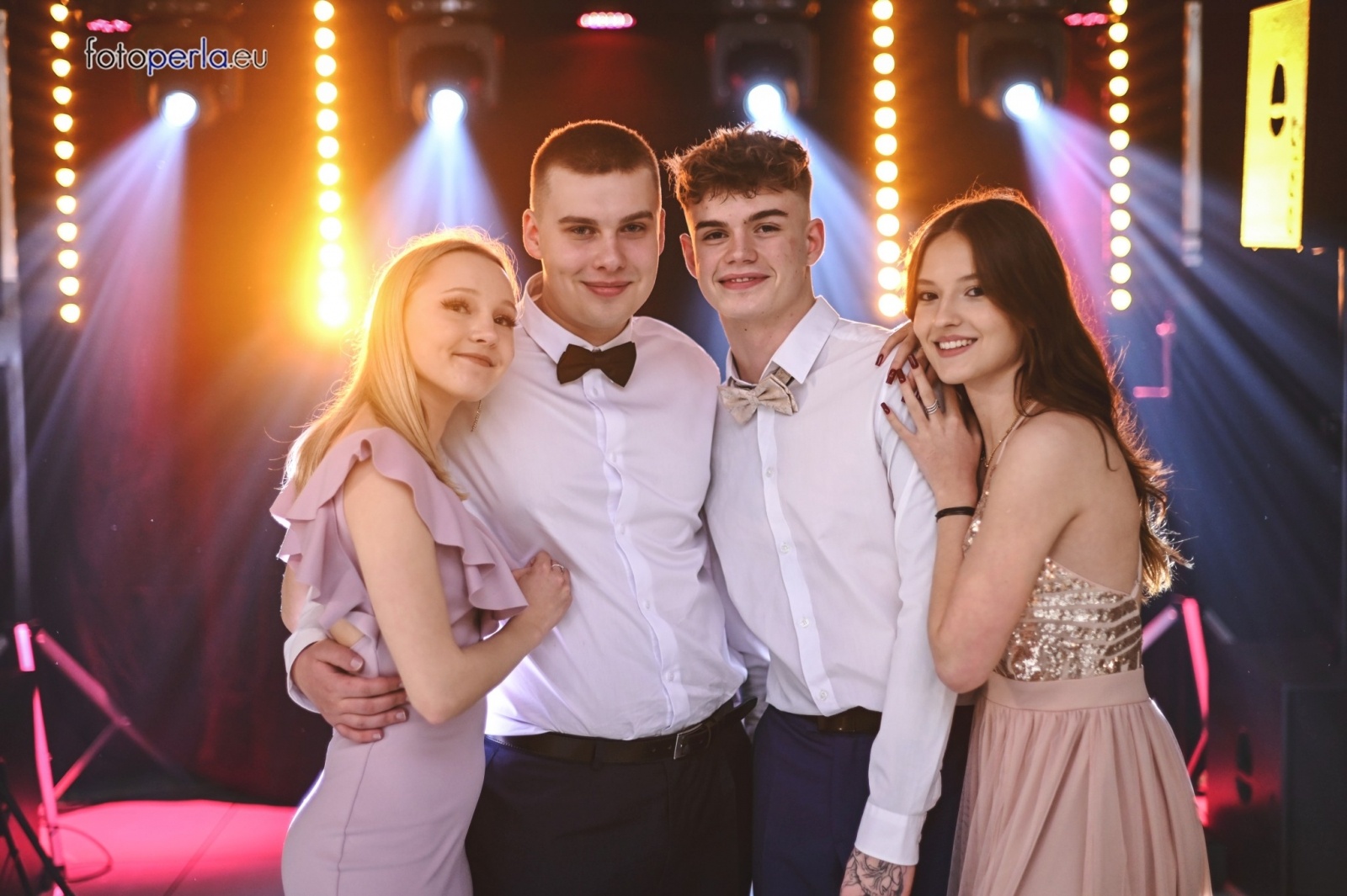 Zdjęcie w galerii na portalu naszwodzislaw.com: Ah, co to był za bal. Studniówka wodzisławskiego ZST wiadomości z regionu